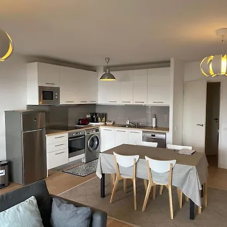 A L'entree D'arcachon Vue Bassin *